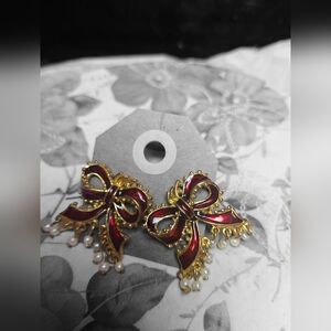 Vtg 80s Bow and Pearl Gold Tone Earrings 🎀🌴